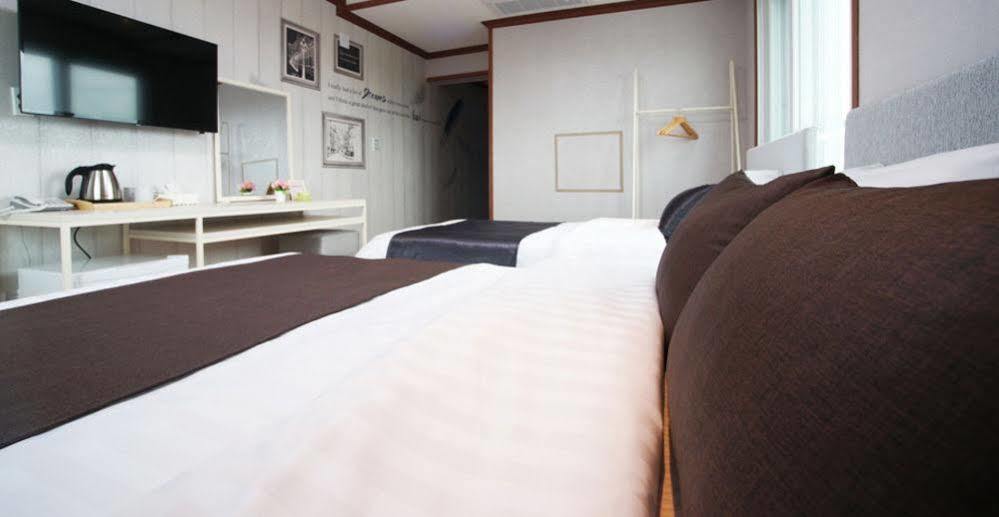 Seongsan Aqua Beach Hotel Согвипхо Экстерьер фото