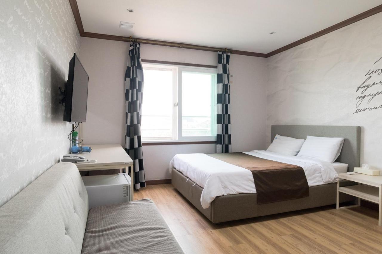 Seongsan Aqua Beach Hotel Согвипхо Экстерьер фото